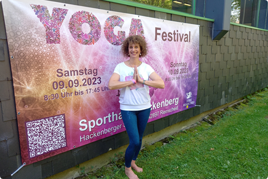 Shakti Yoga Coaching | Beim Yogafestival der Stadt Remscheid habe ich 2022 und 2023 Yogastunden zu verschiedenen Themenbereichen unterrichtet.